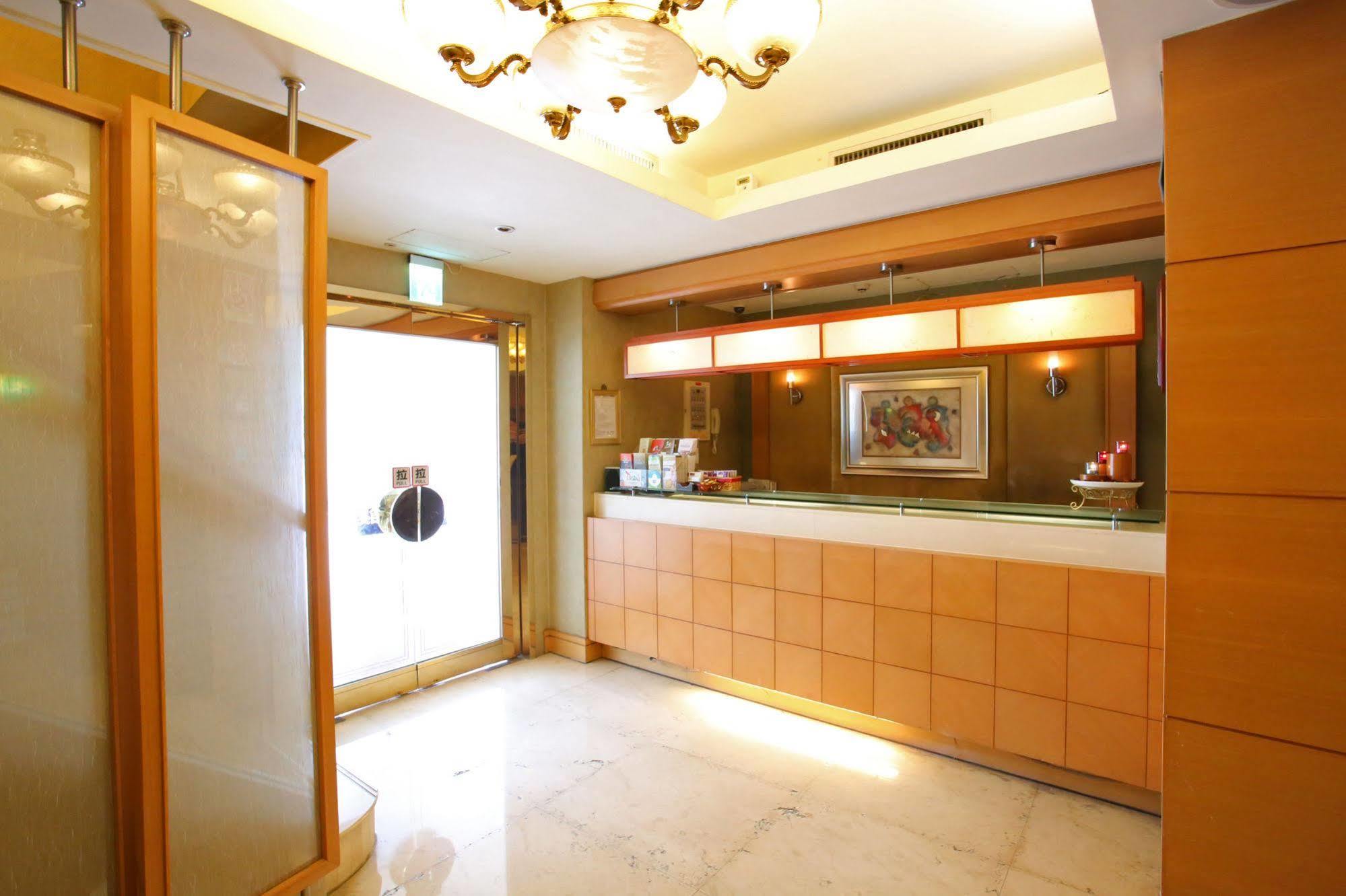 Elegance Hotel Taipei Exterior foto